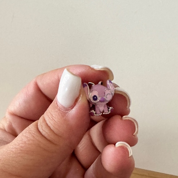 NEW Disney Lilo & Stitch Angel Charm
Sterling silver - Picture 8 of 10